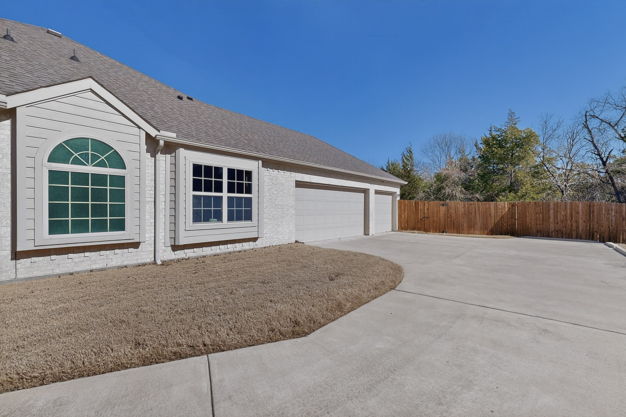 824 State Street Desoto TX 75115