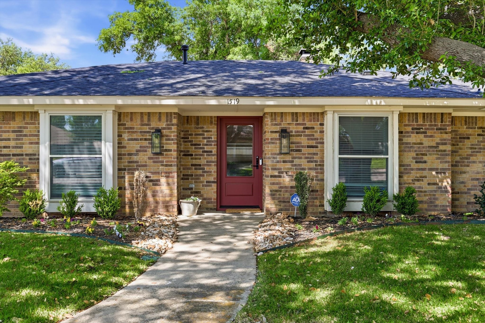 1519 Chisolm Trail Lewisville TX 75077