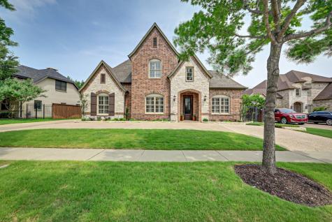 2105 Castle Creek Drive Mansfield TX 76063