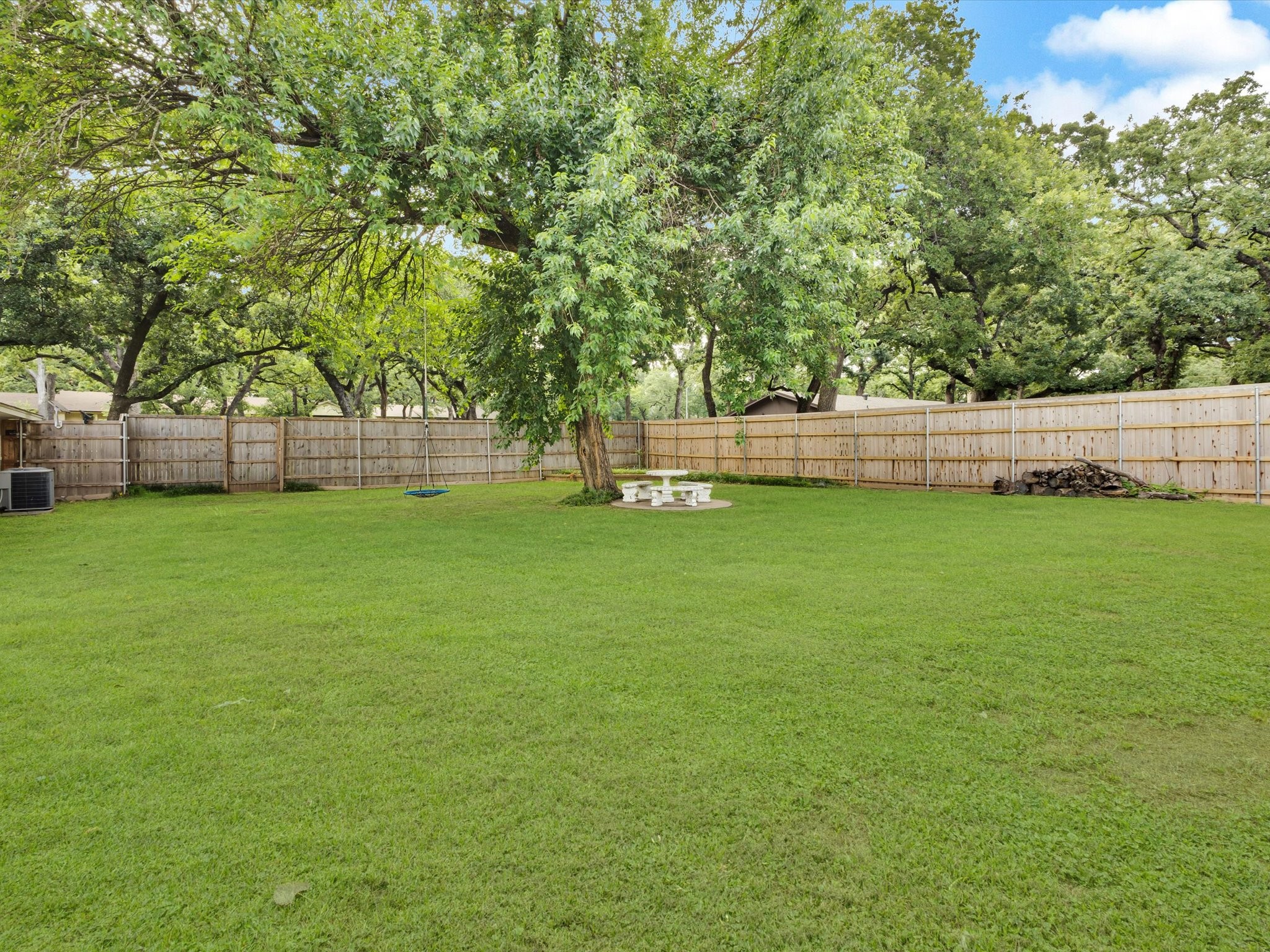 6004 Ken Avenue Arlington TX 76001