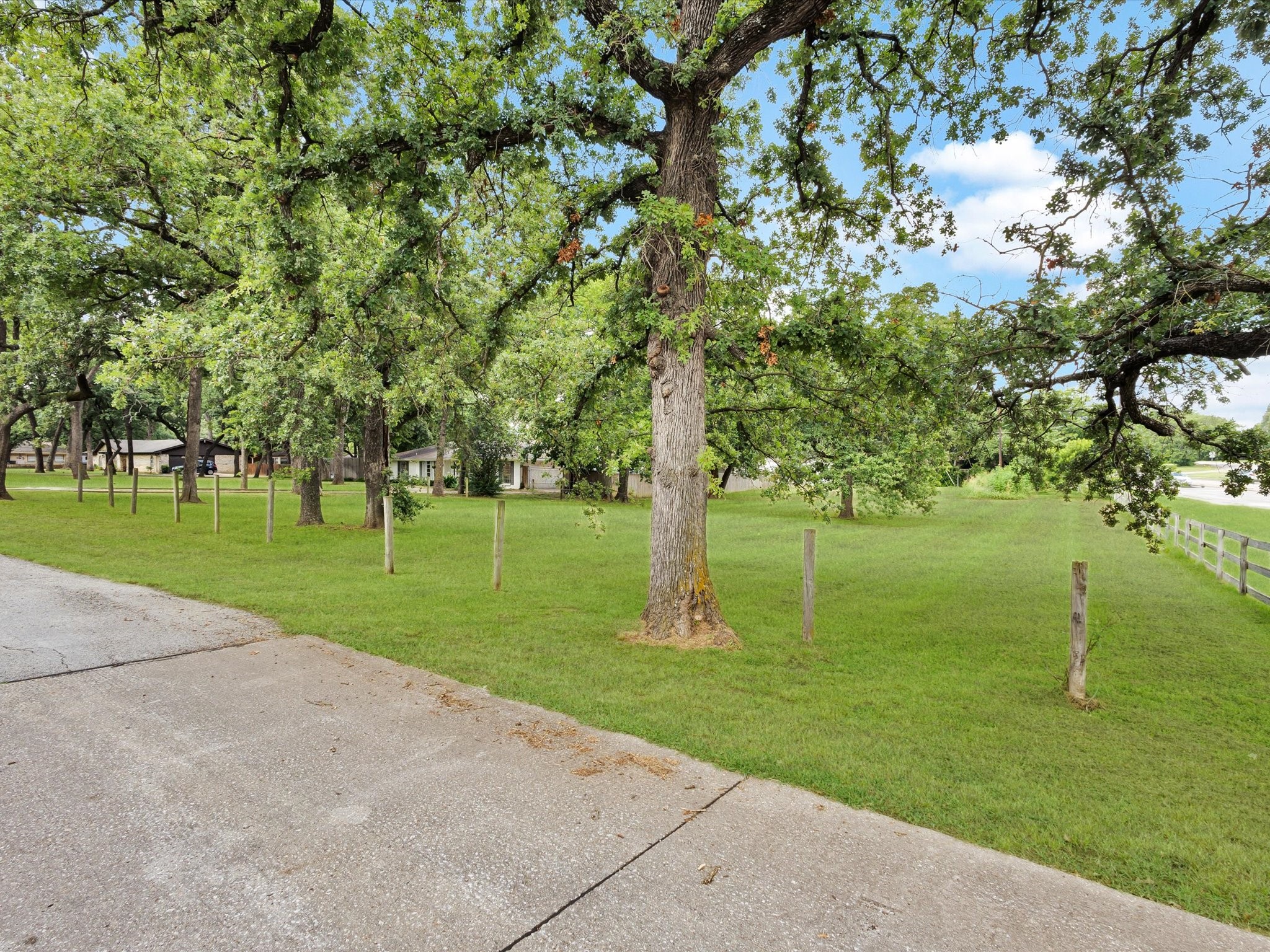 6004 Ken Avenue Arlington TX 76001