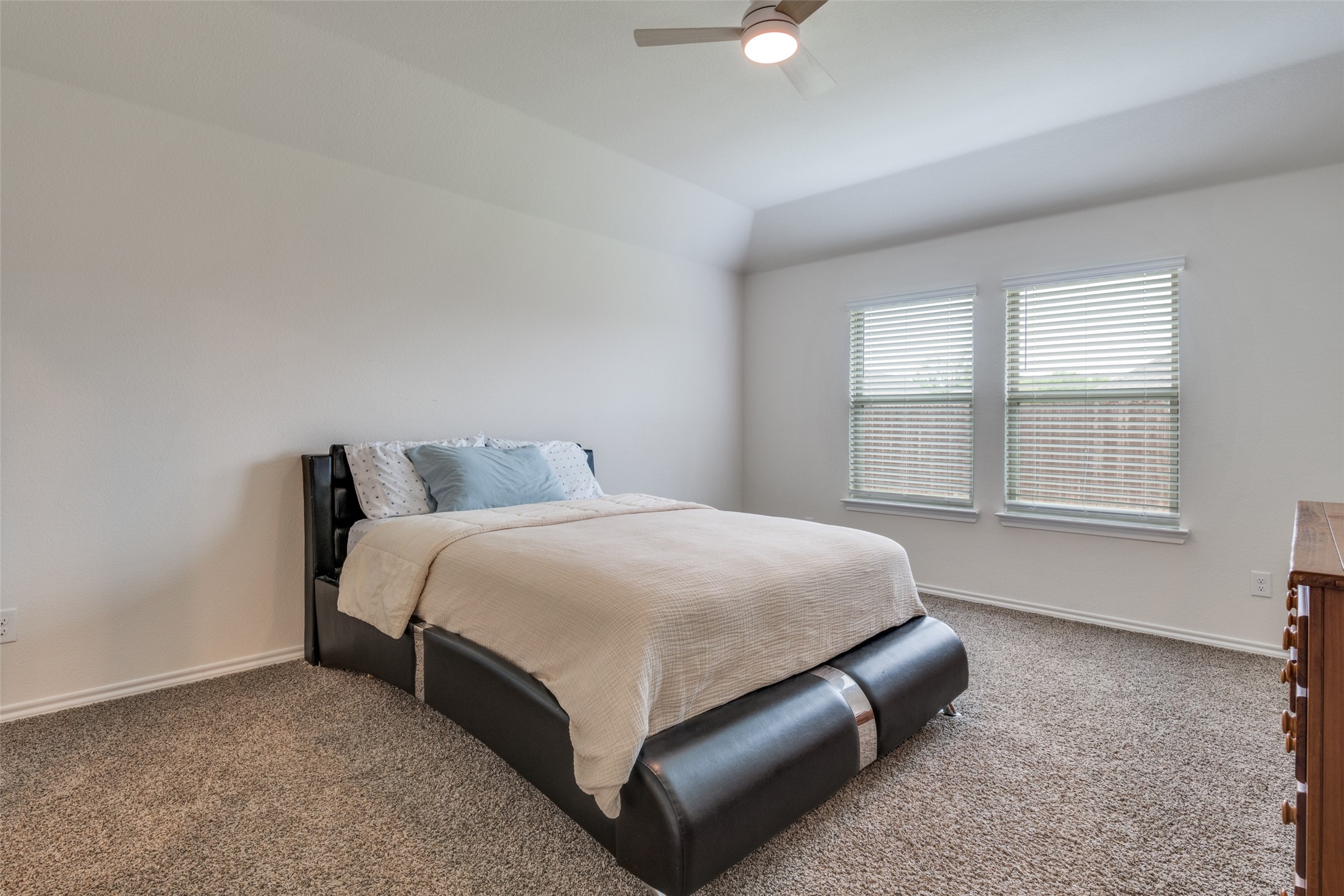 1604 Knoll Crest Drive Kaufman TX 75142