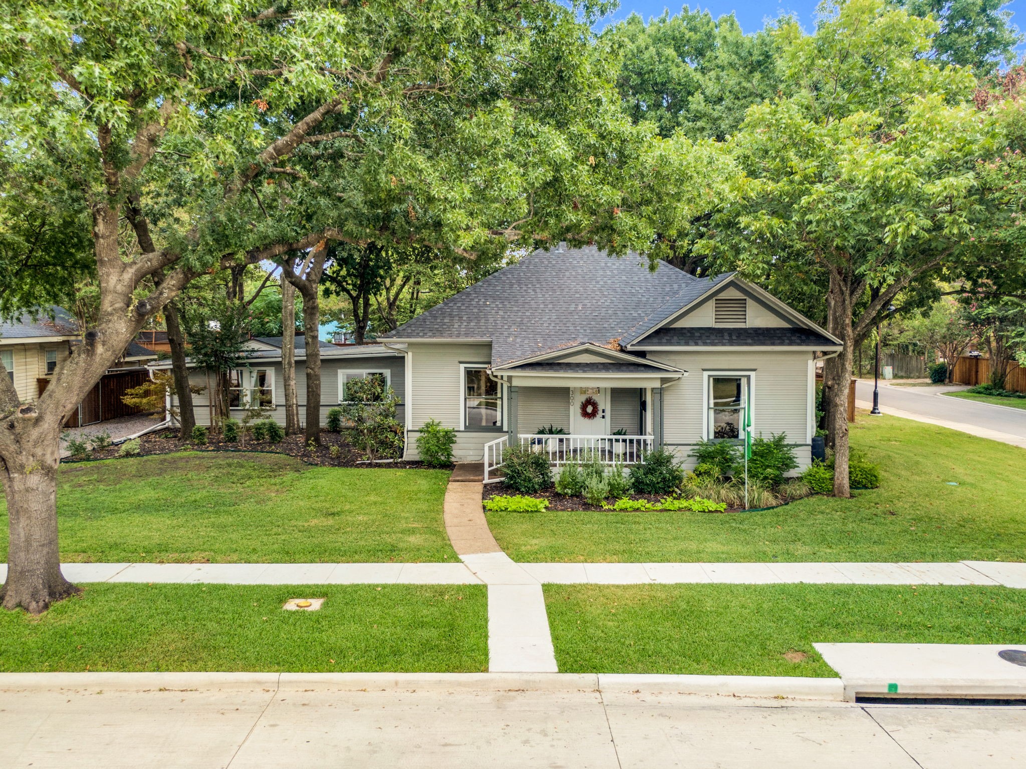 300 University Avenue Waxahachie TX 75165