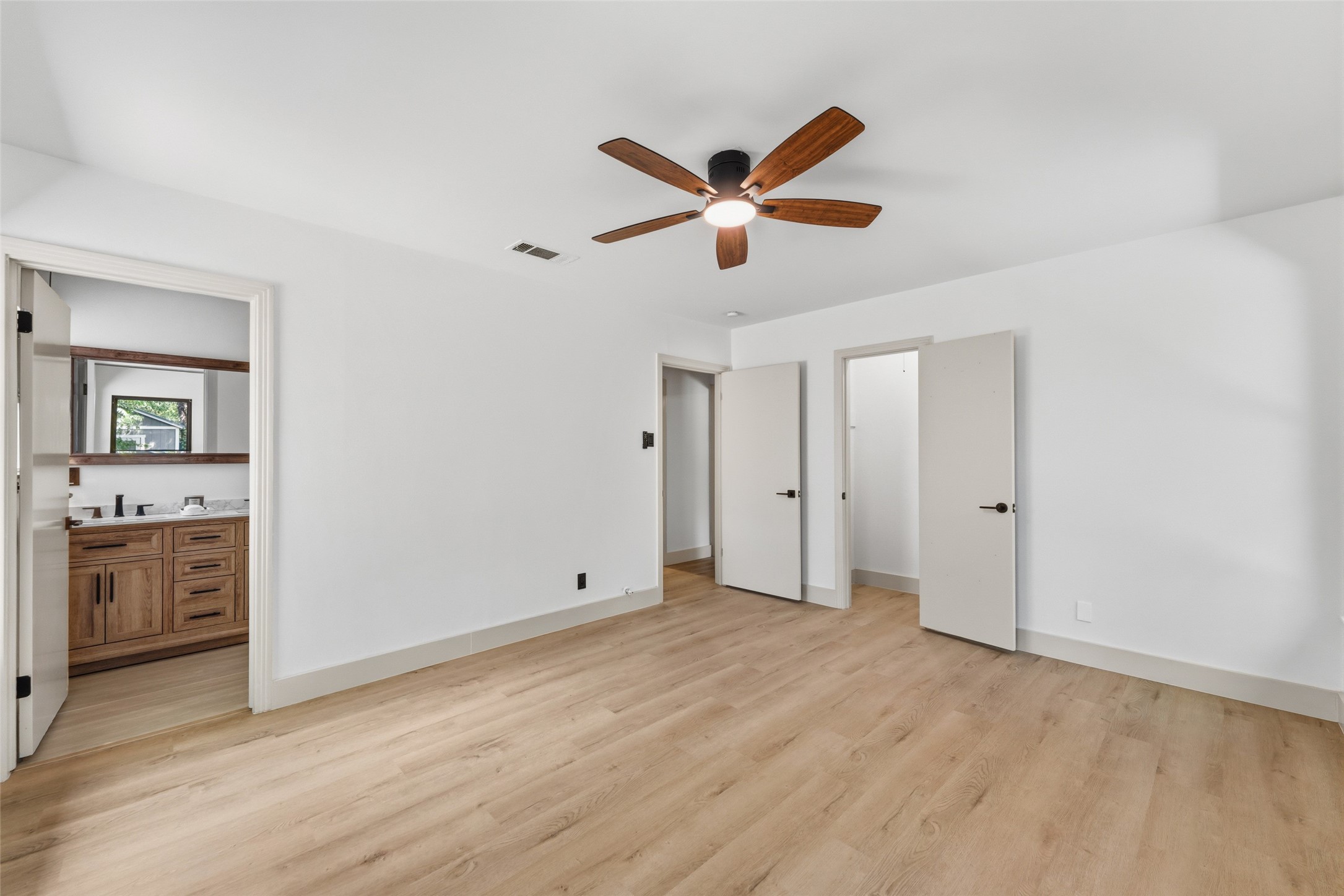 1711 Quadrangle Drive Dallas TX 75228