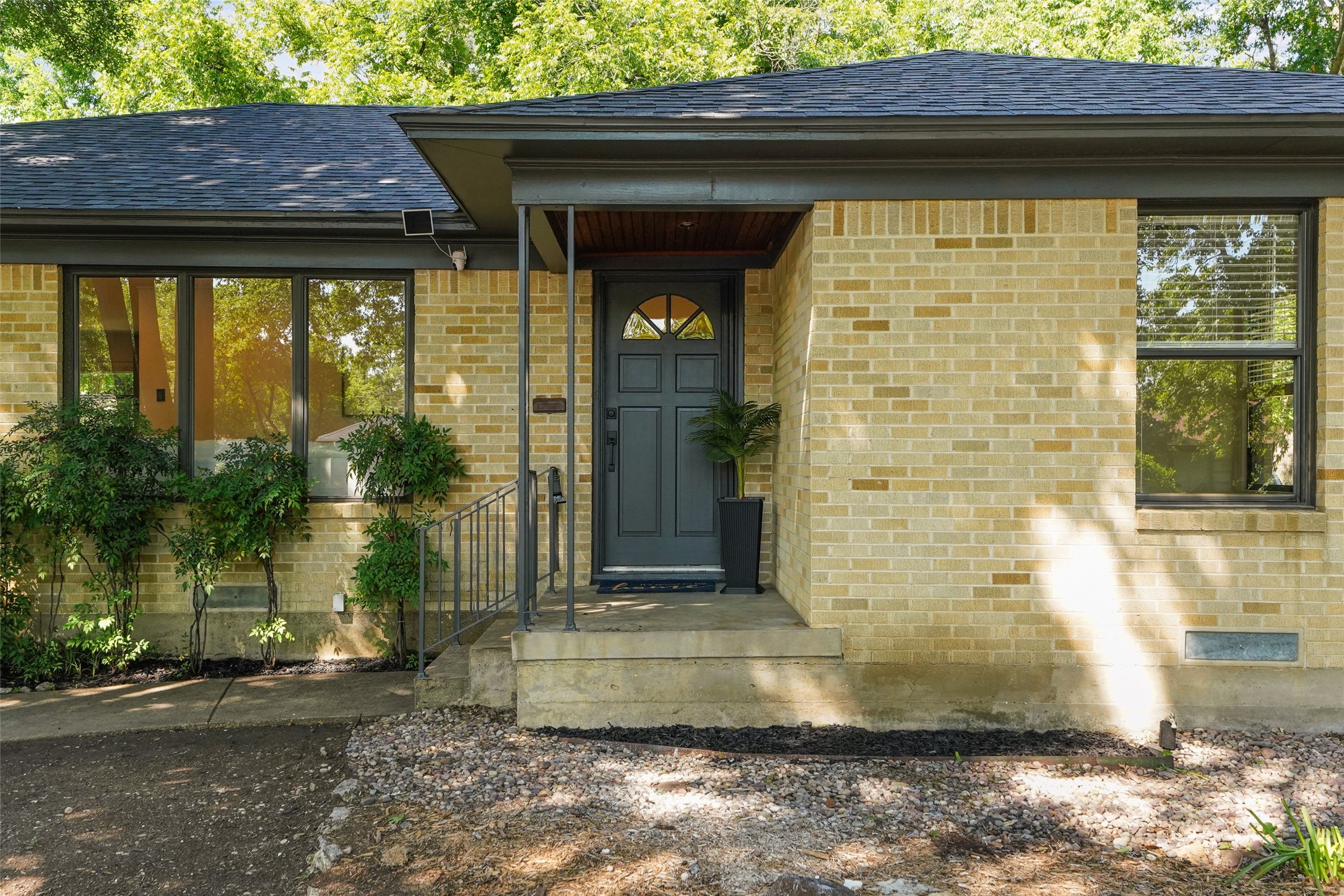 1711 Quadrangle Drive Dallas TX 75228