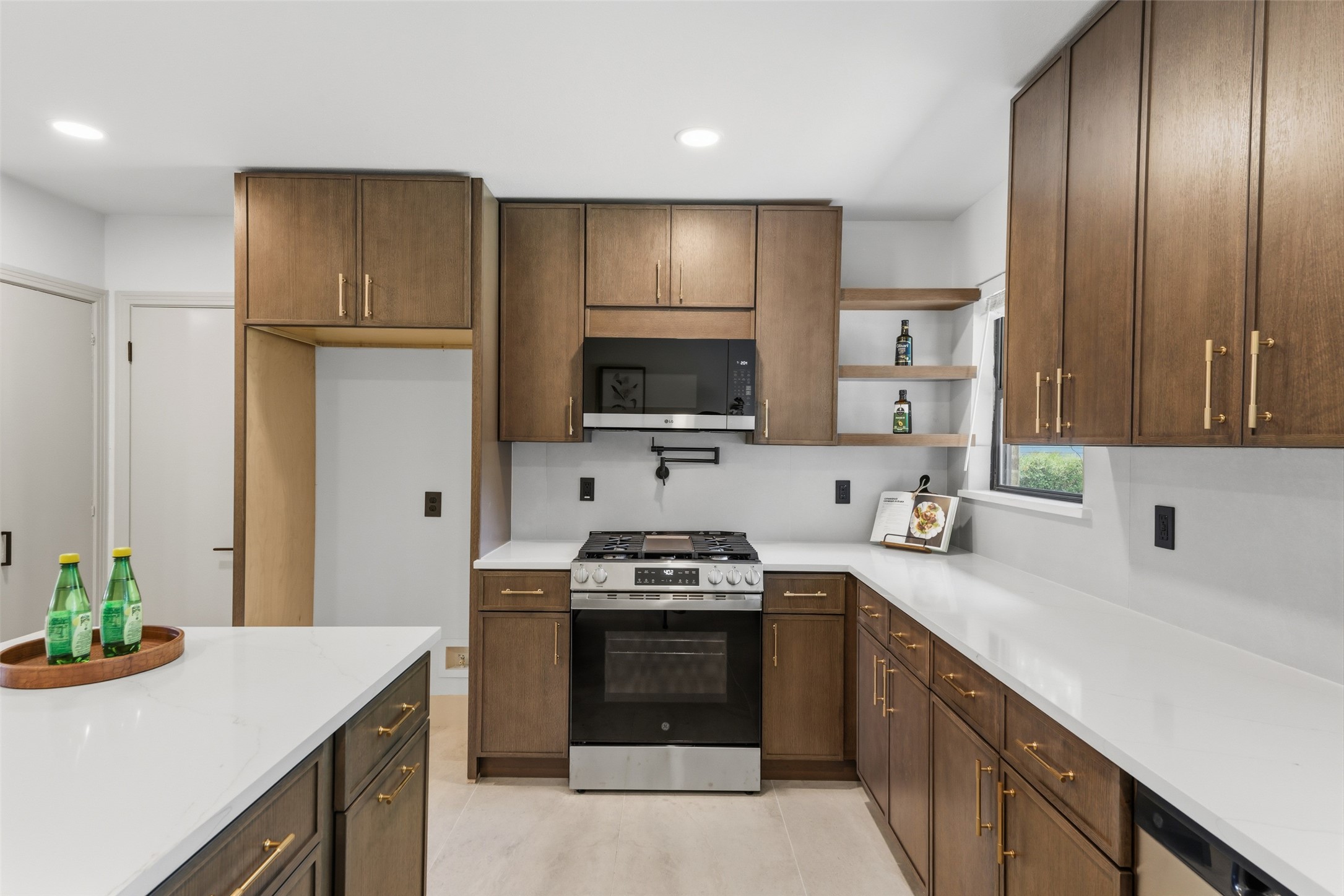 1711 Quadrangle Drive Dallas TX 75228