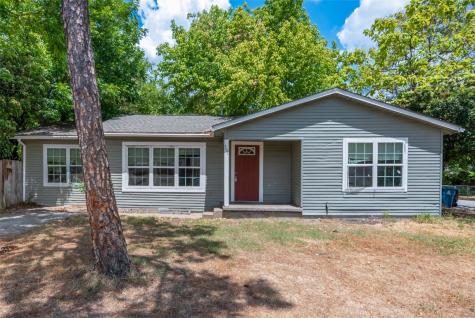 307 E 7th Street Kaufman TX 75142