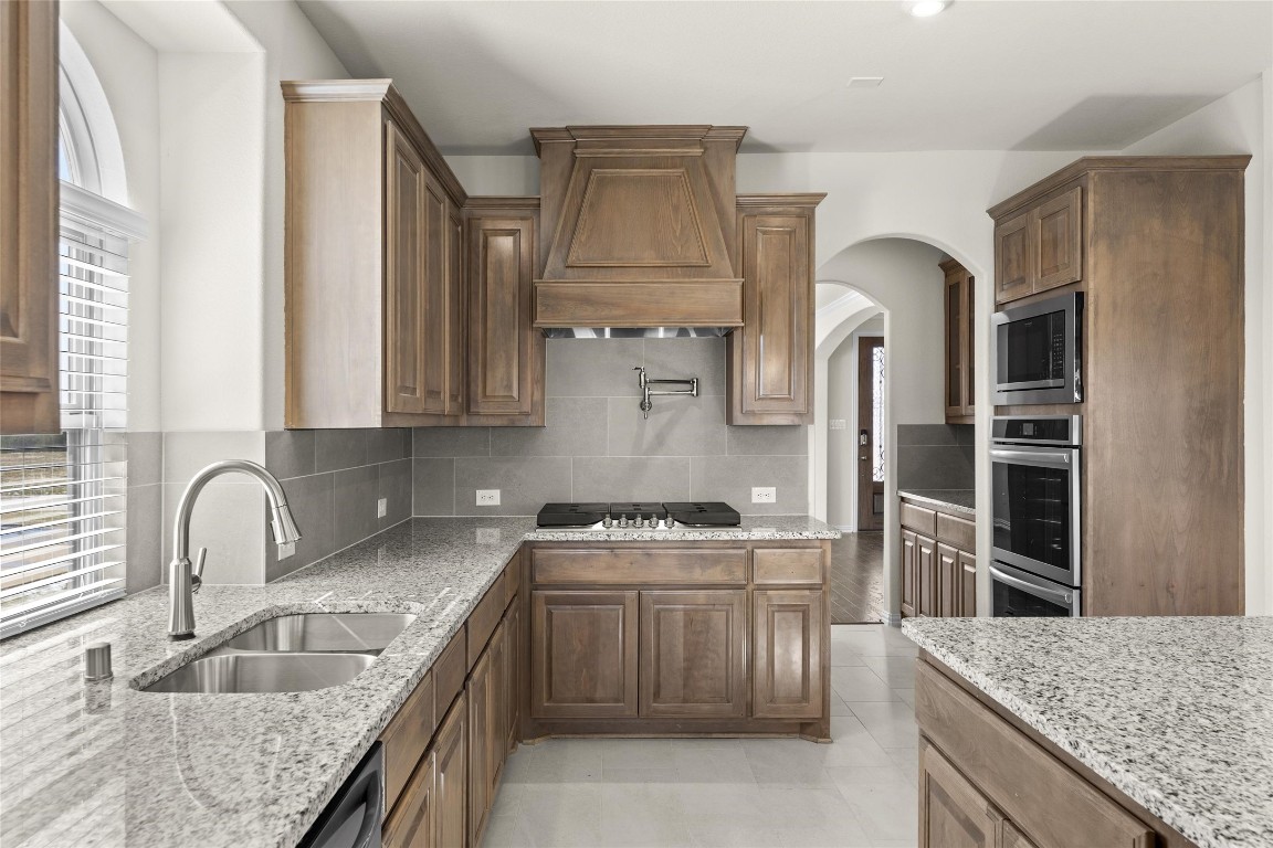 320 Cheyenne Mountain Drive Ovilla TX 75154