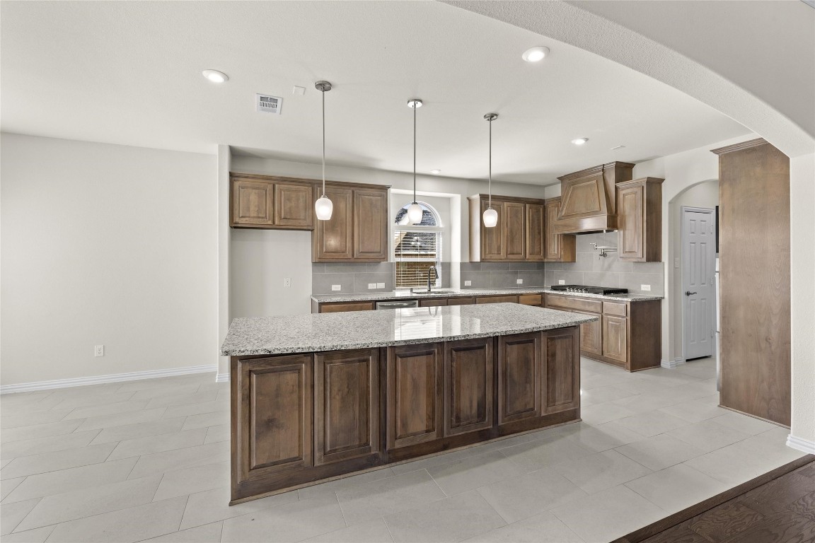 320 Cheyenne Mountain Drive Ovilla TX 75154