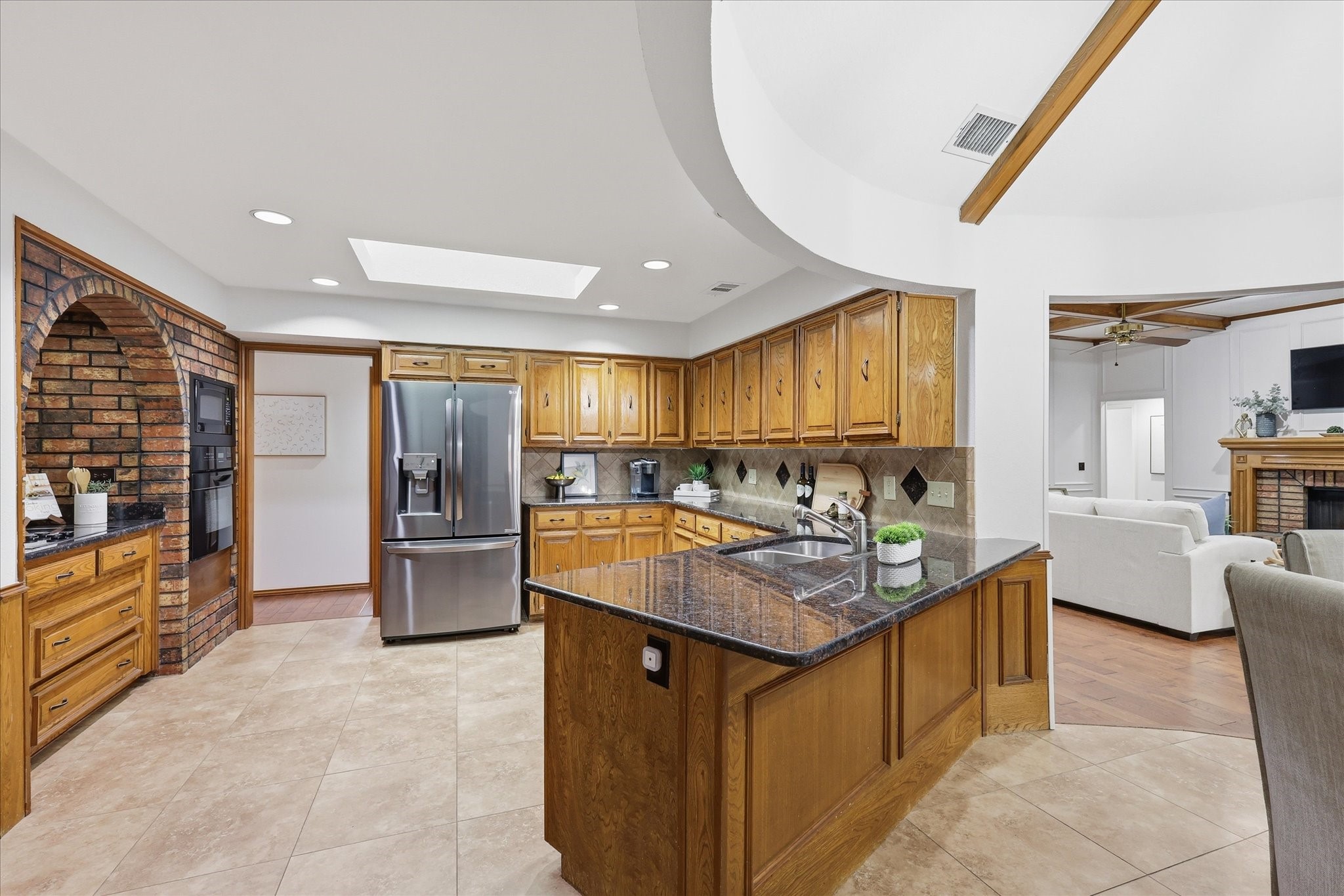 1516 Glastonbury Drive Plano TX 75075
