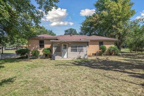 252 E Main Street Van TX 75790