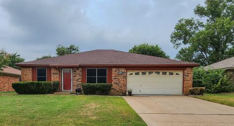 6410 Rock Springs Drive Arlington TX 76001