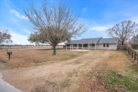 222 Southridge Street Edgewood TX 75117