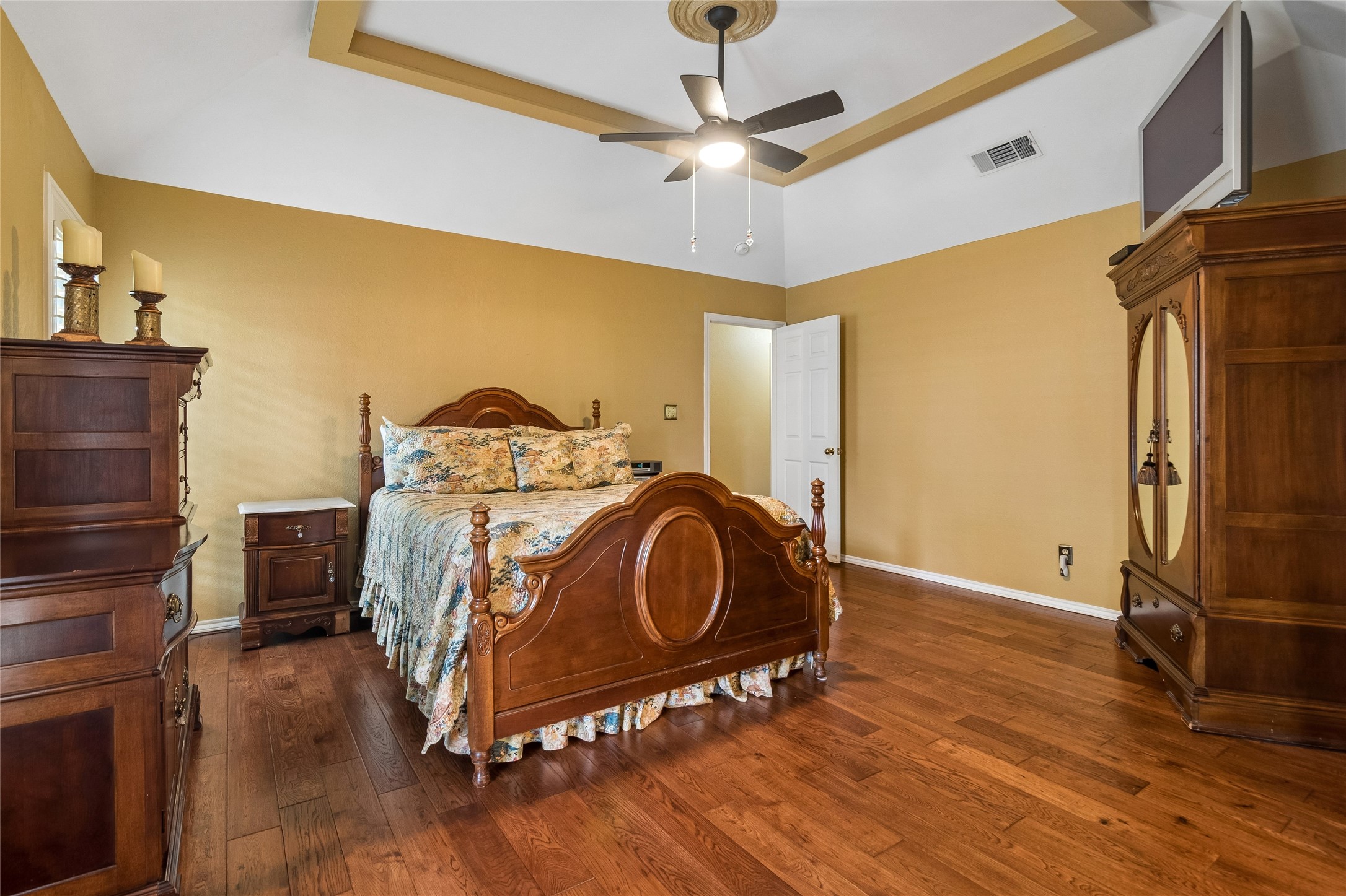 4008 Brookside Drive Bedford TX 76021