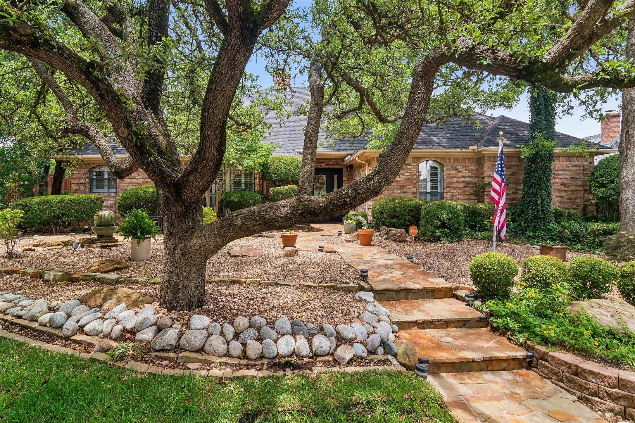 4008 Brookside Drive Bedford TX 76021