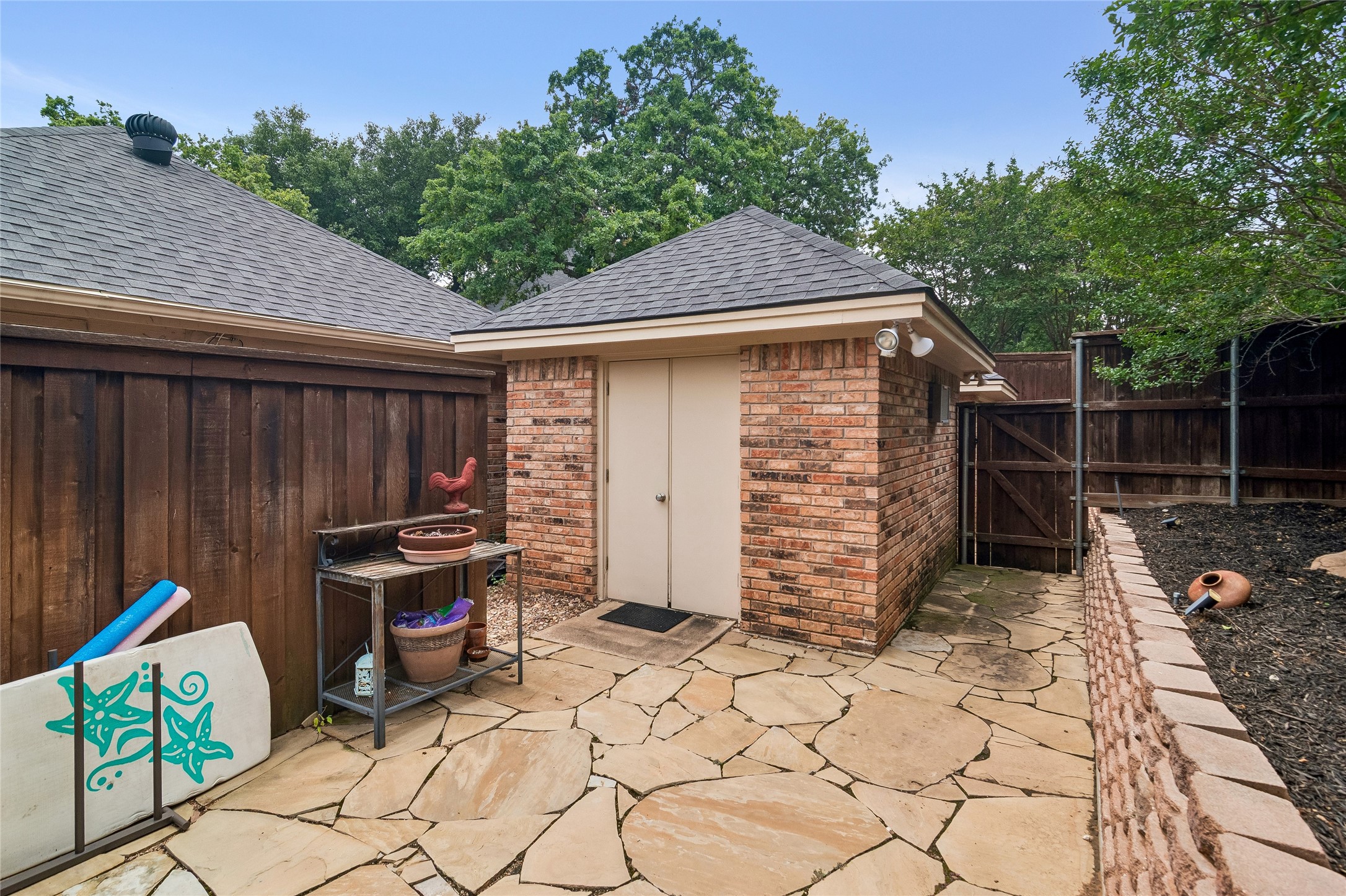 4008 Brookside Drive Bedford TX 76021