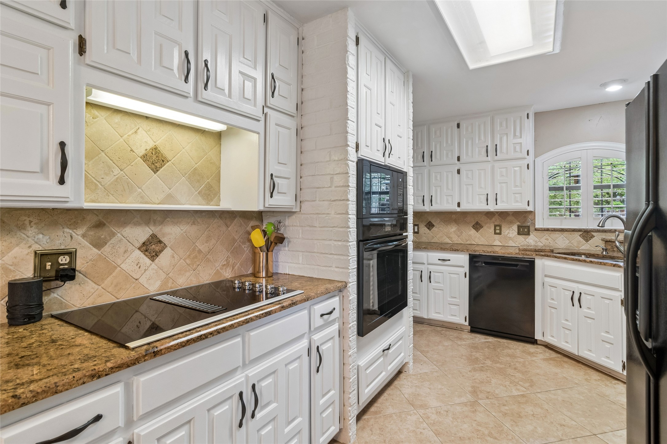 4008 Brookside Drive Bedford TX 76021
