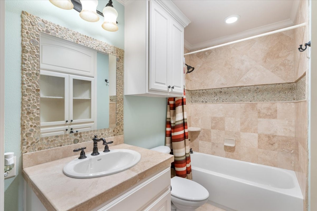 1029 Long Isles Lane Lewisville TX 75056