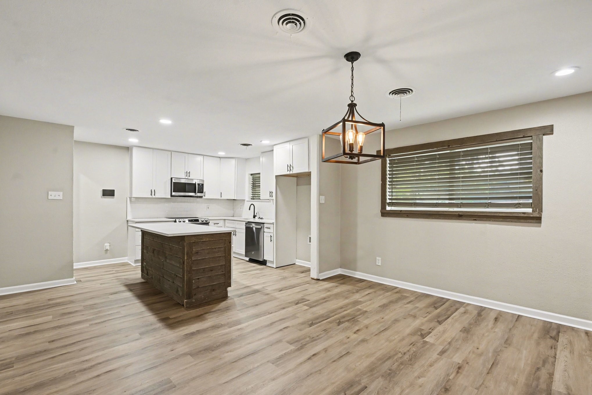 4241 Whitfield Avenue Fort Worth TX 76109
