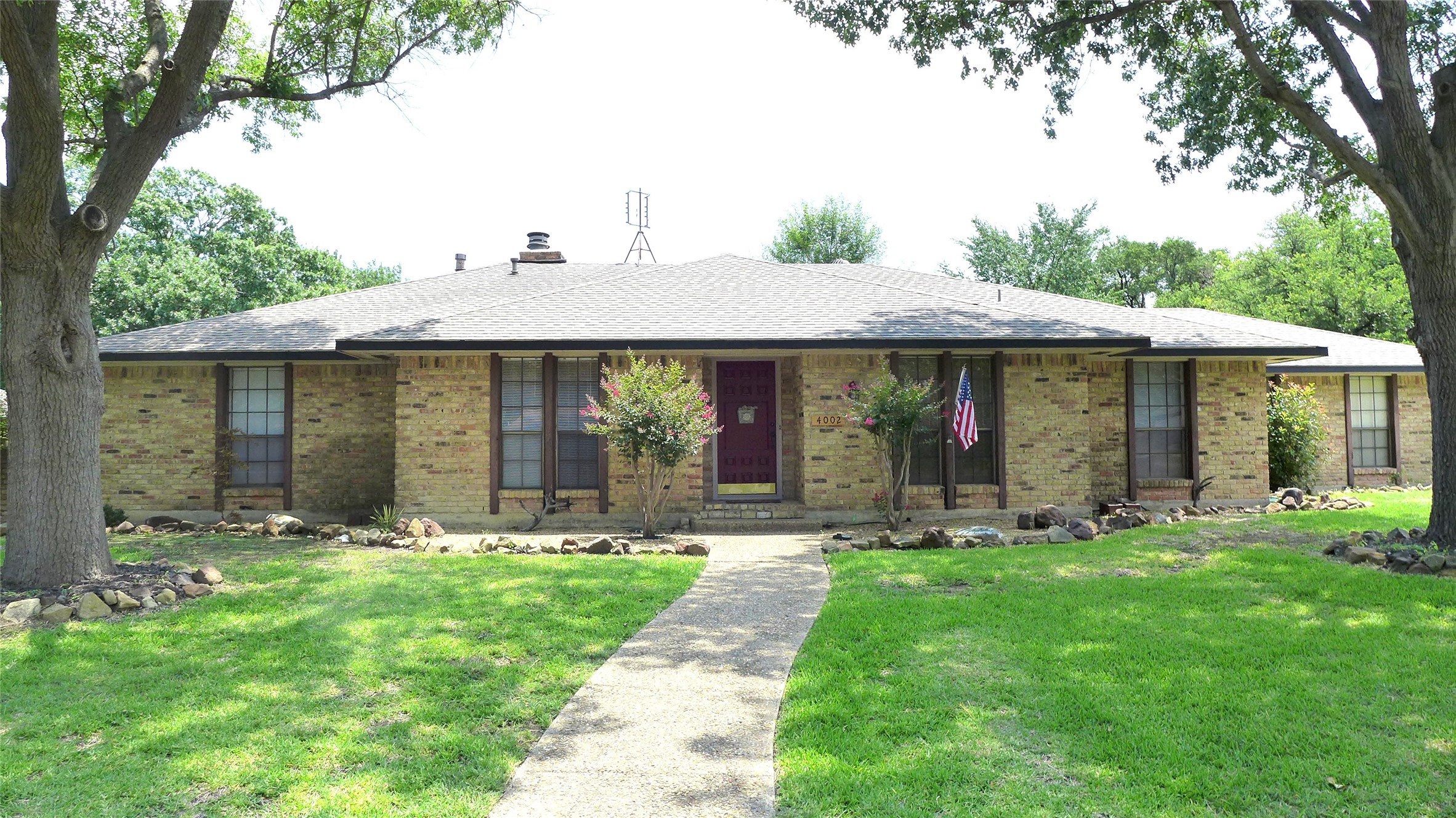 4002 Keystone Street Garland TX 75041