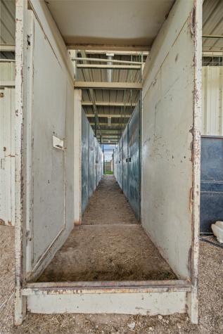 132 County Road 267 Cameron TX 76520