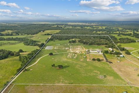 132 County Road 267 Cameron TX 76520