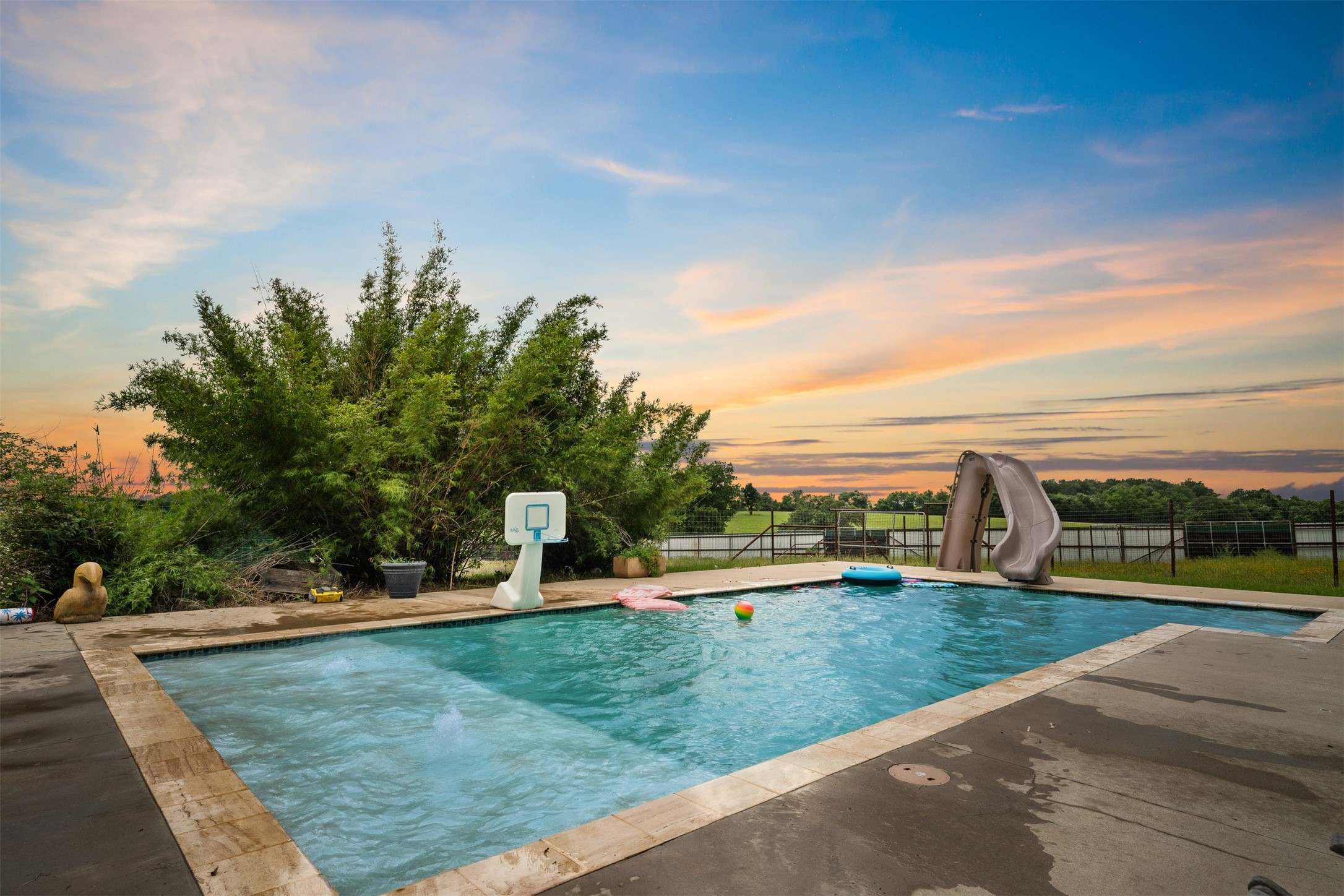 132 County Road 267 Cameron TX 76520