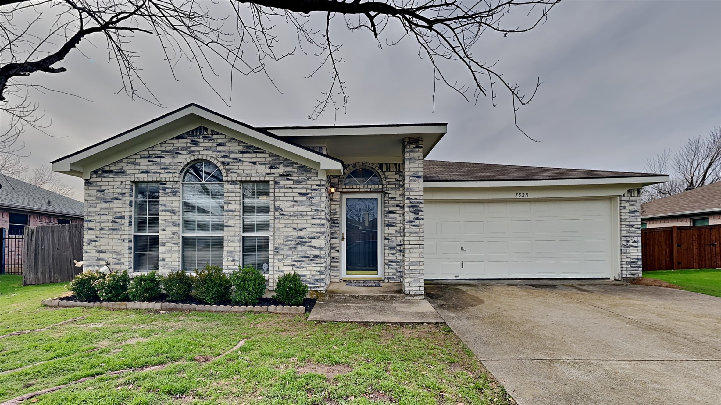 7328 Royal Oak Drive Benbrook TX 76126
