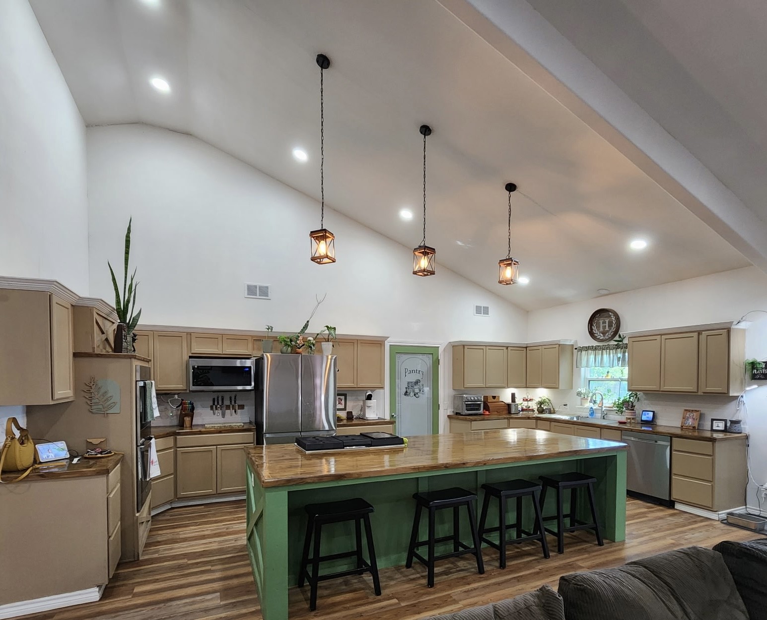 2055 Highway 589 Sidney TX 76474