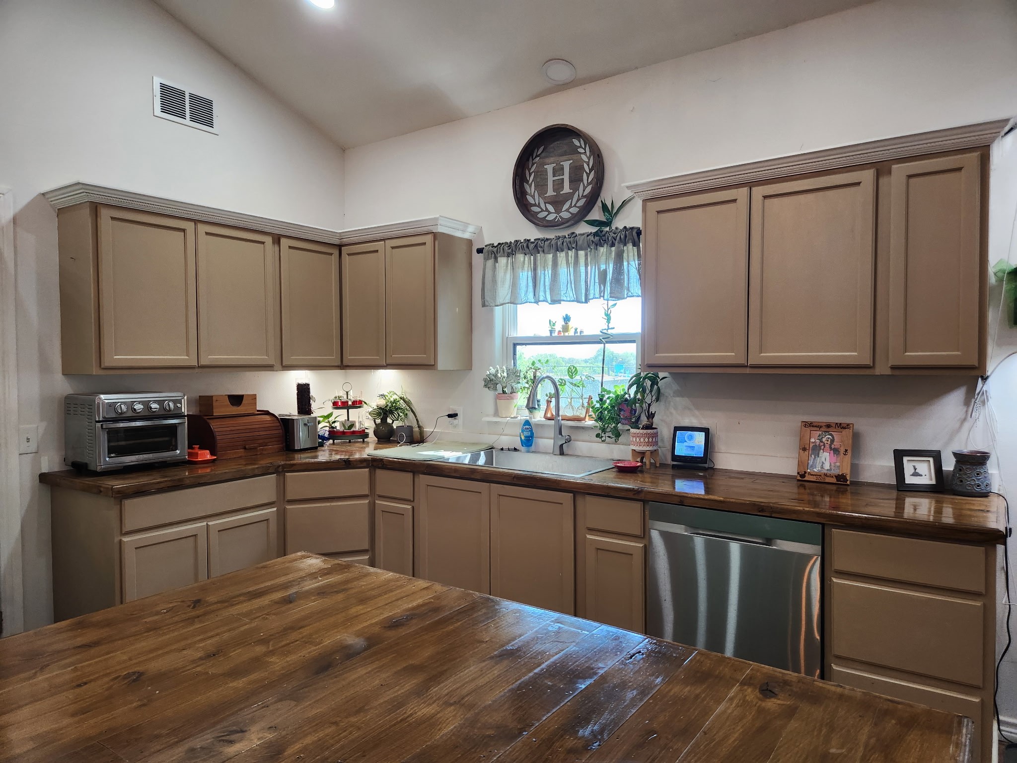 2055 Highway 589 Sidney TX 76474