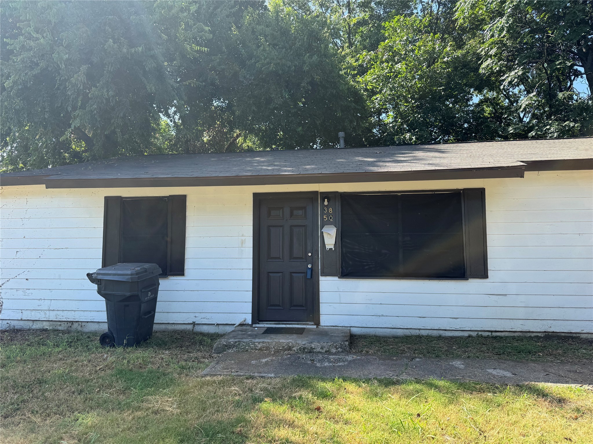 3850 Basswood Drive Dallas TX 75241