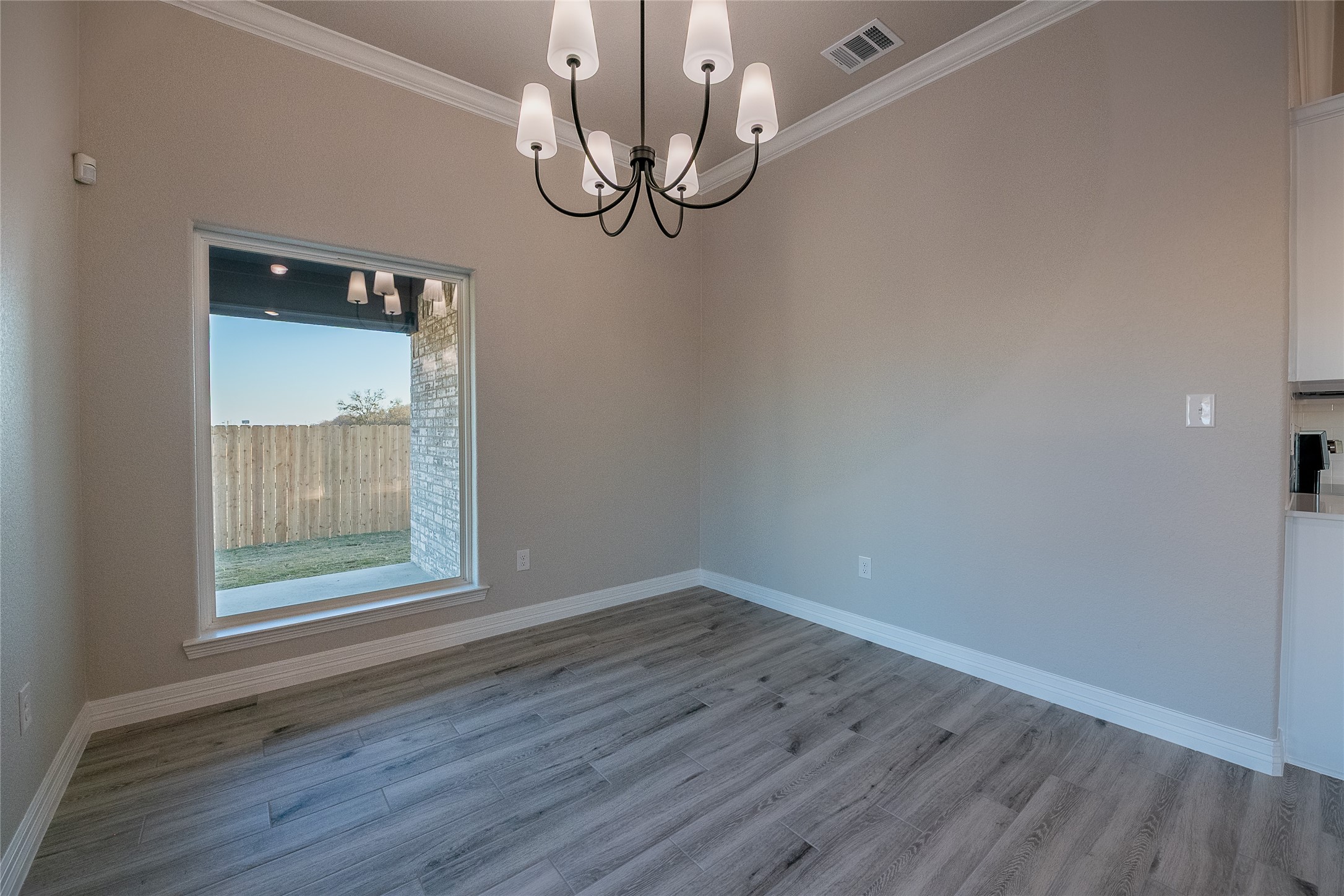 1404 Red Rock Road Hewitt TX 76643