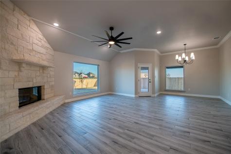 1404 Red Rock Road Hewitt TX 76643
