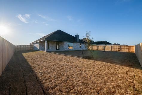 1404 Red Rock Road Hewitt TX 76643