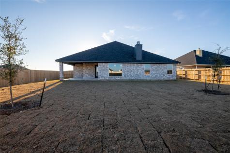1404 Red Rock Road Hewitt TX 76643