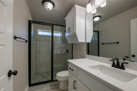 1404 Red Rock Road Hewitt TX 76643