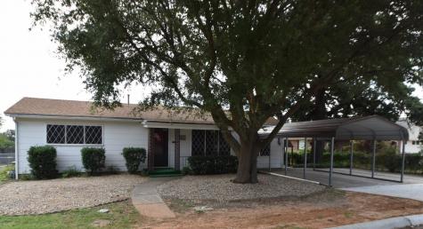 1138 W Swan Street Stephenville TX 76401