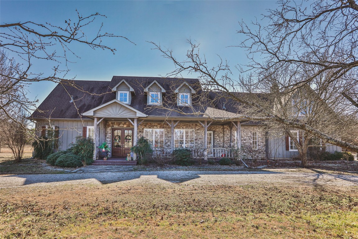 738 County Road 2261 Valley View TX 76272