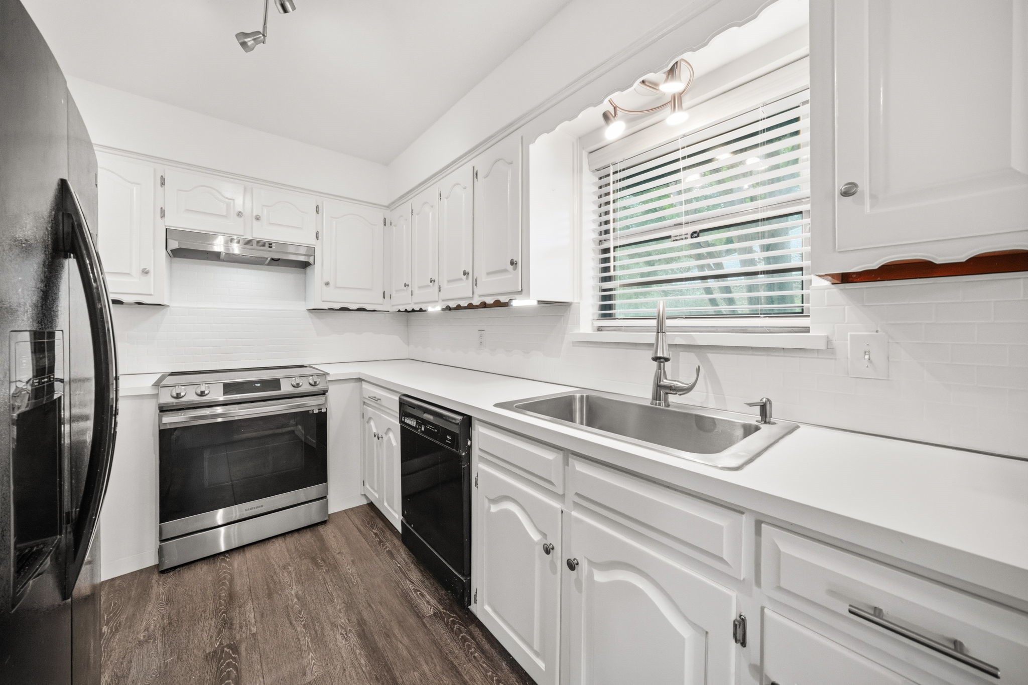 722 Oakbluff Drive Lancaster TX 75146