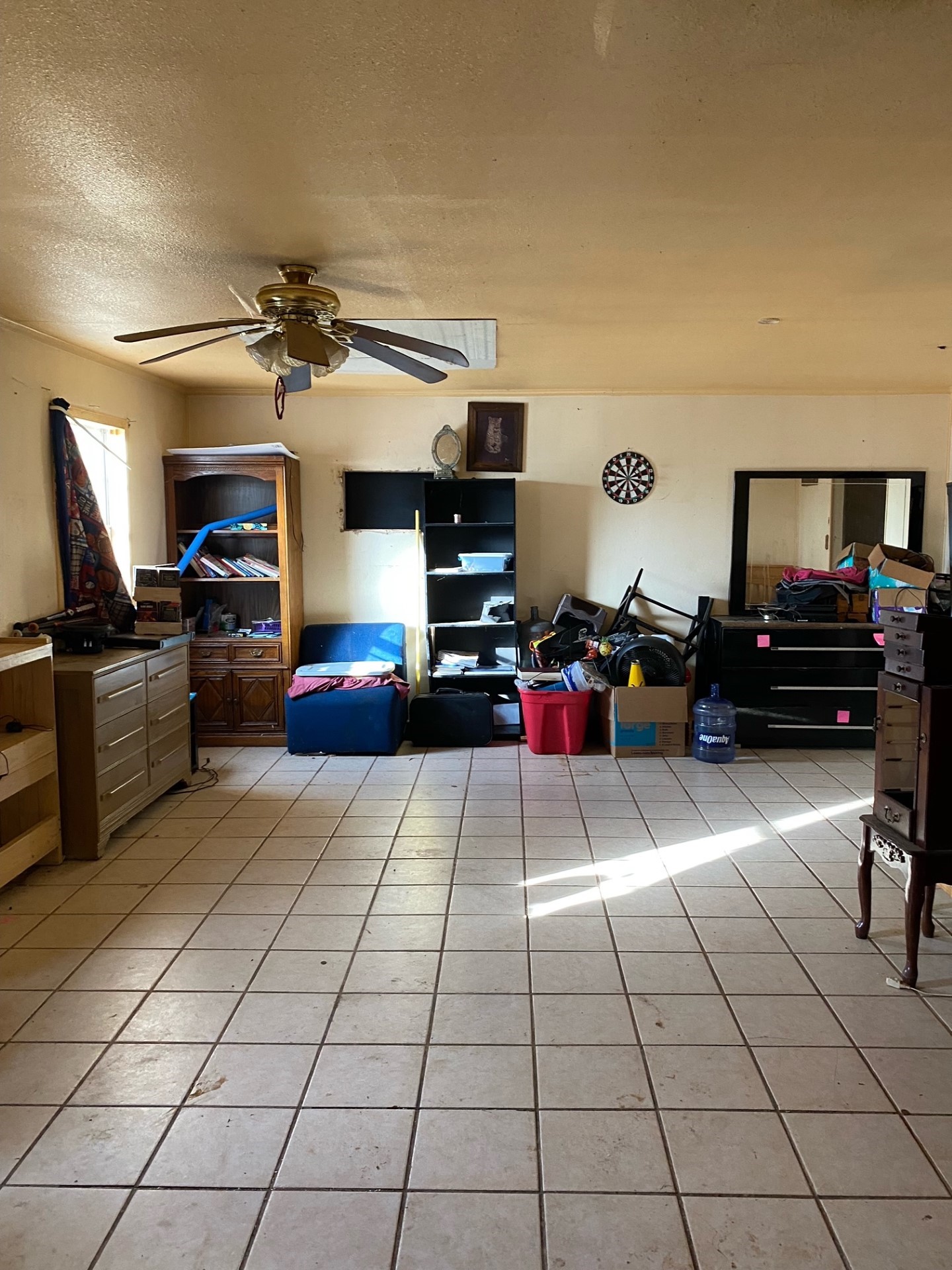 501 N Lincoln Avenue Electra TX 76360