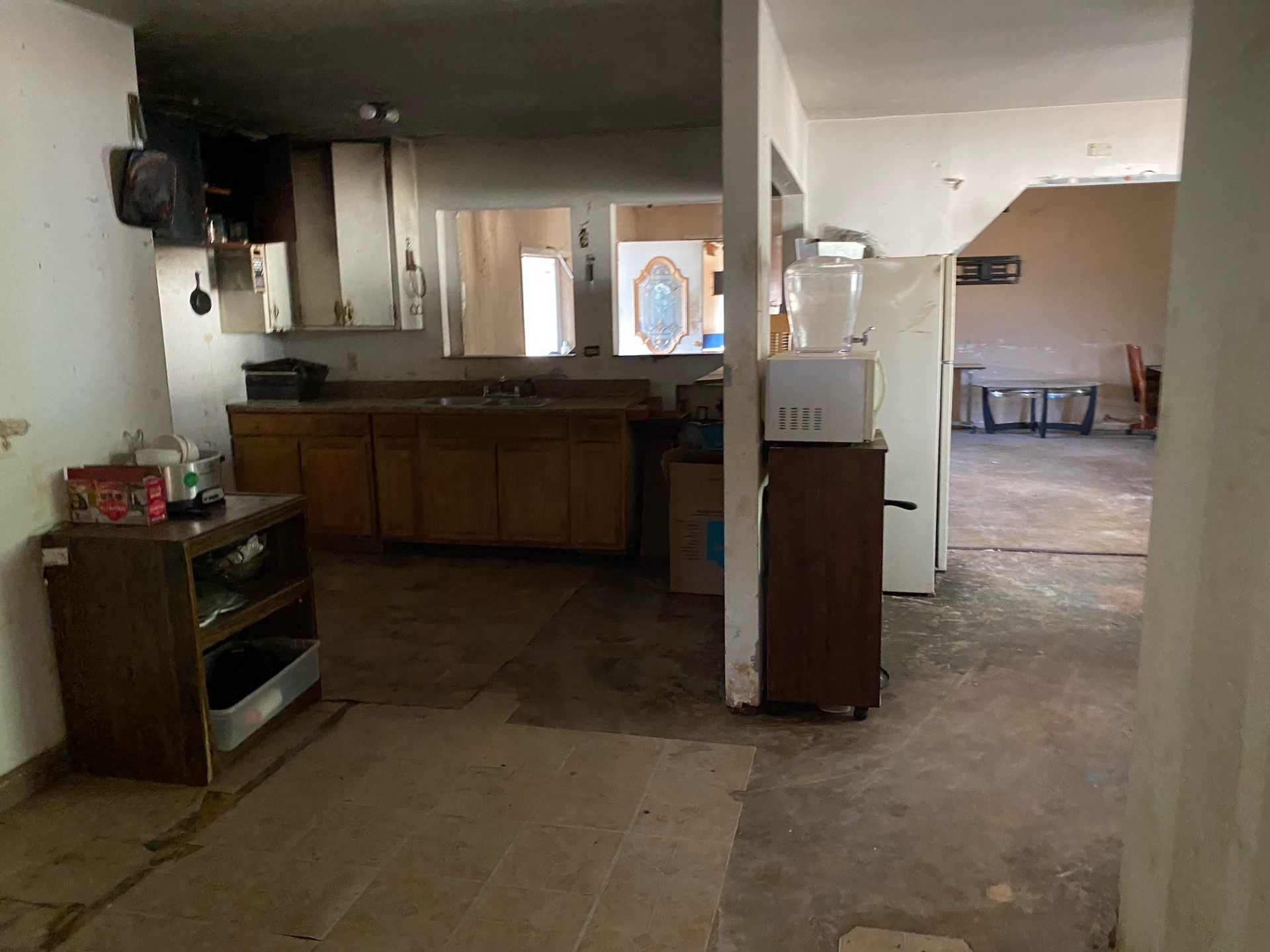 501 N Lincoln Avenue Electra TX 76360