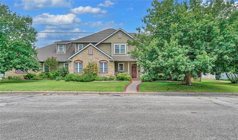 1317 Hackberry Street Clifton TX 76634