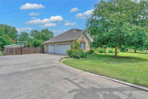 1317 Hackberry Street Clifton TX 76634