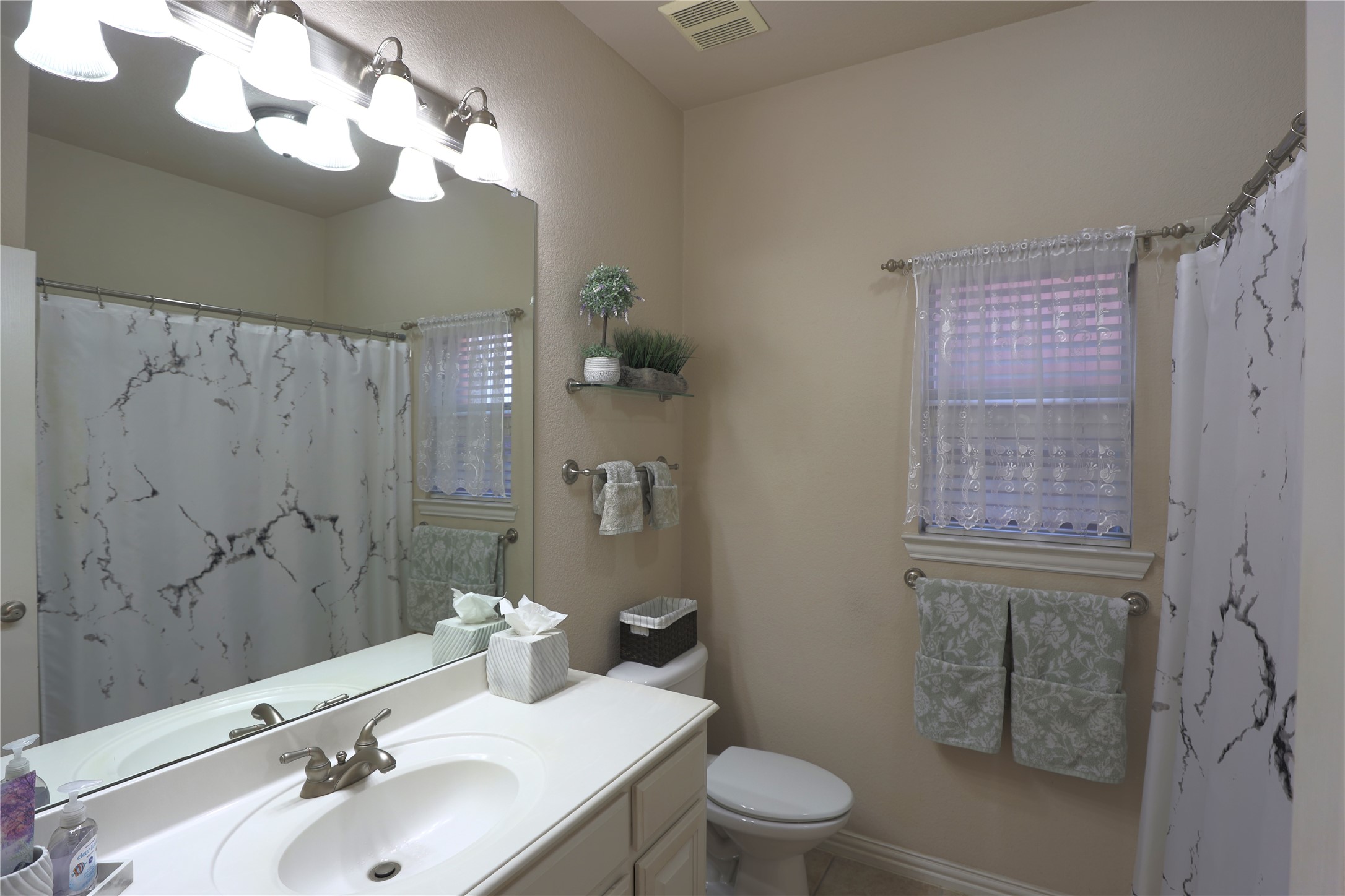 209 Park Meadows Drive Euless TX 76039