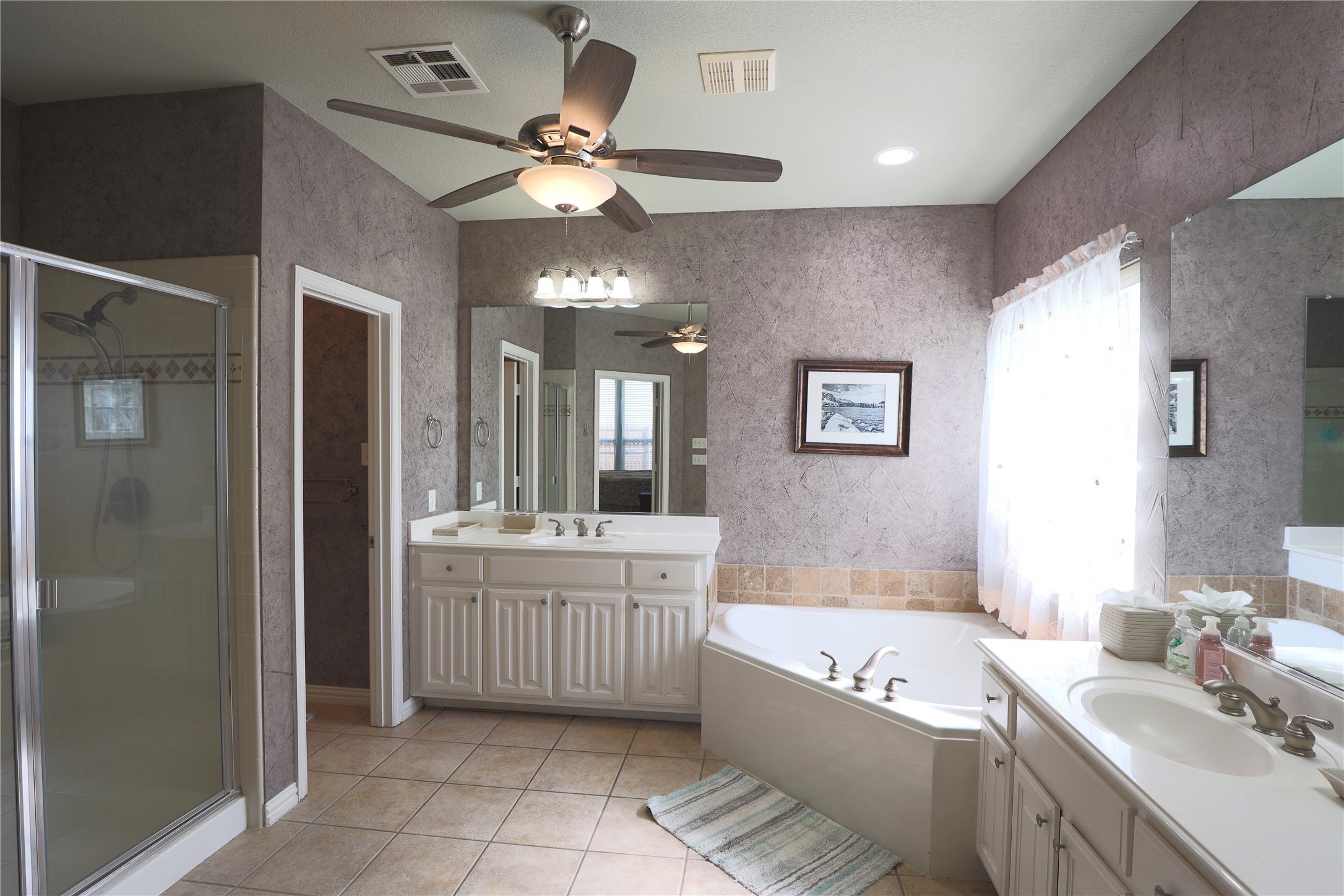 209 Park Meadows Drive Euless TX 76039
