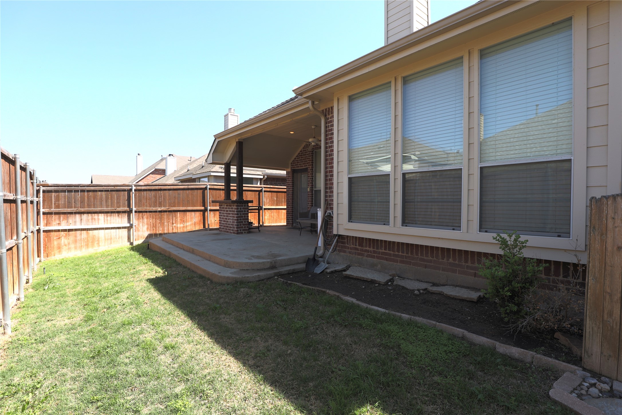 209 Park Meadows Drive Euless TX 76039