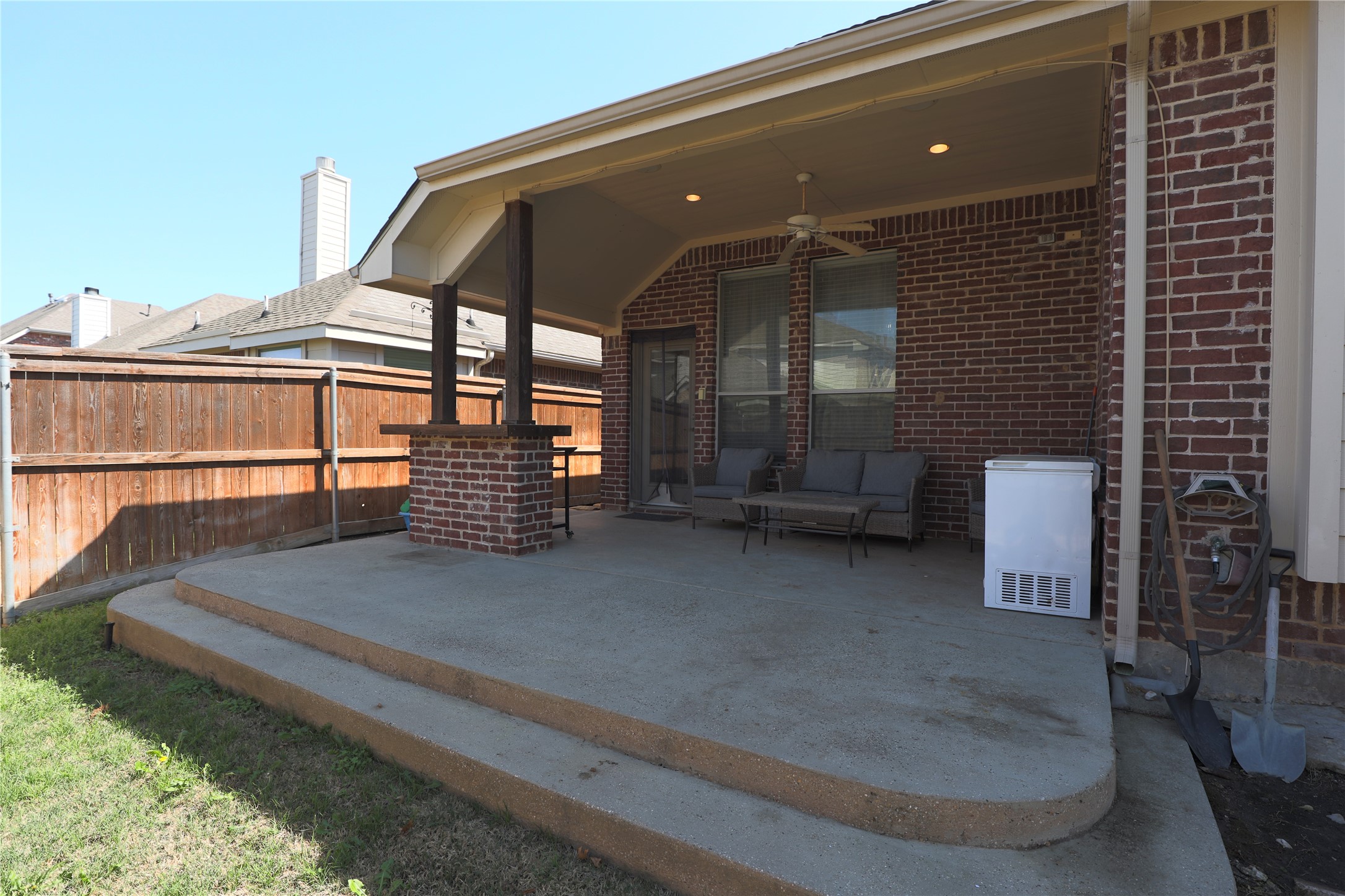 209 Park Meadows Drive Euless TX 76039