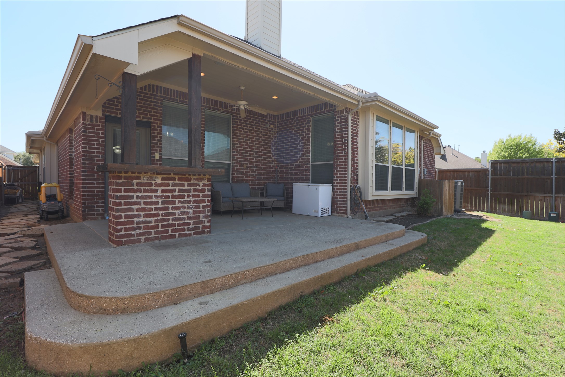 209 Park Meadows Drive Euless TX 76039