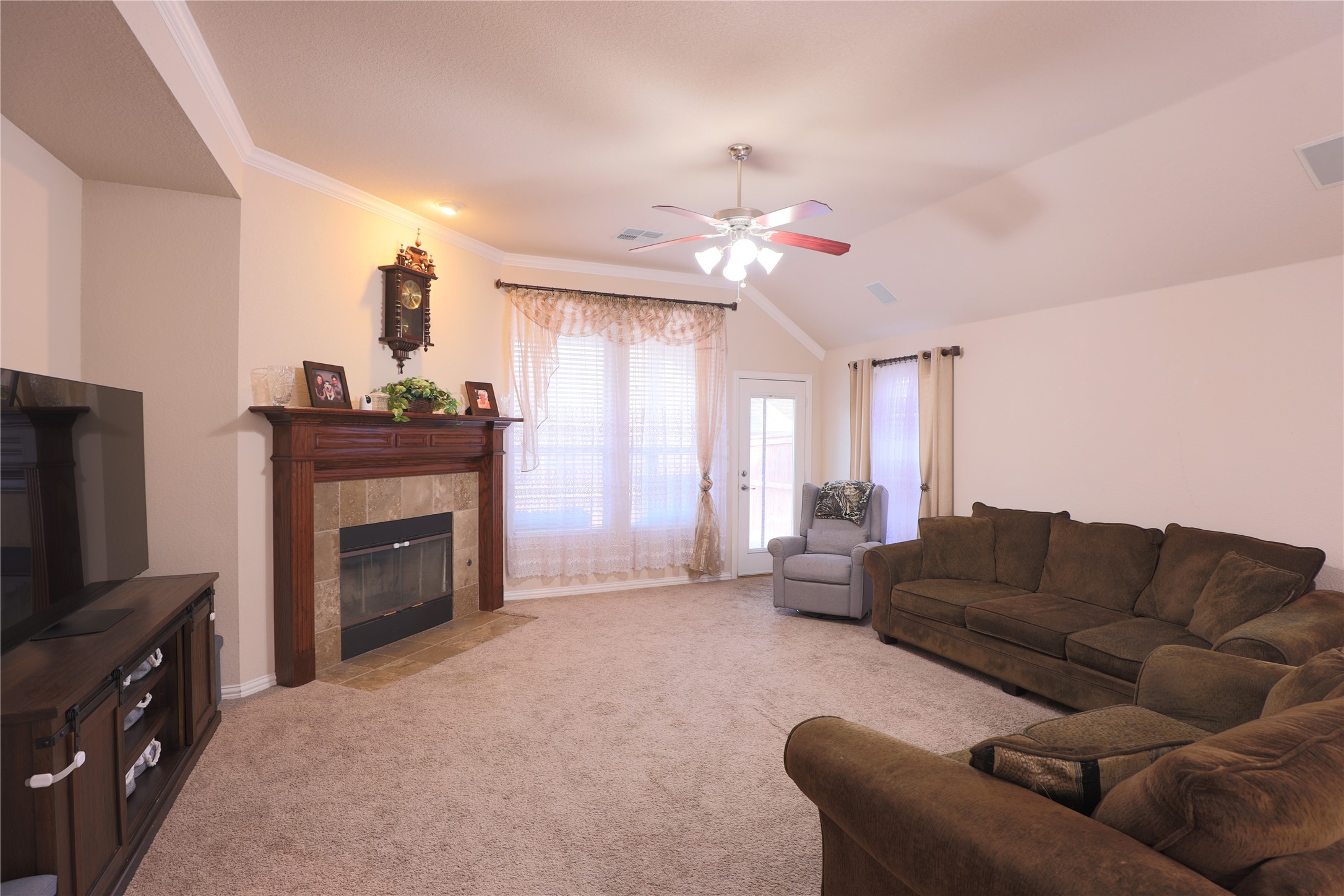 209 Park Meadows Drive Euless TX 76039