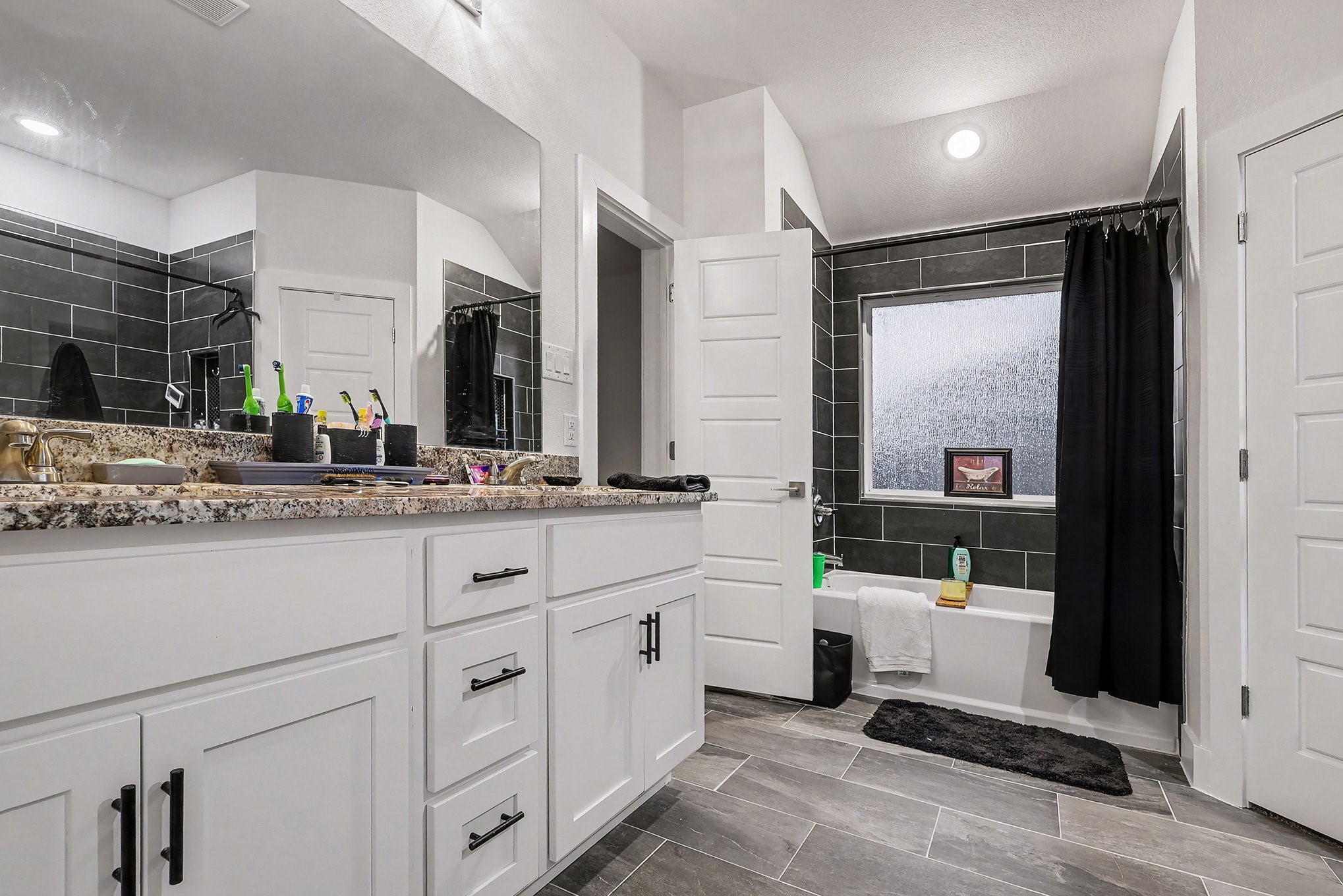 220 Poinsetta Drive Palmer TX 75152